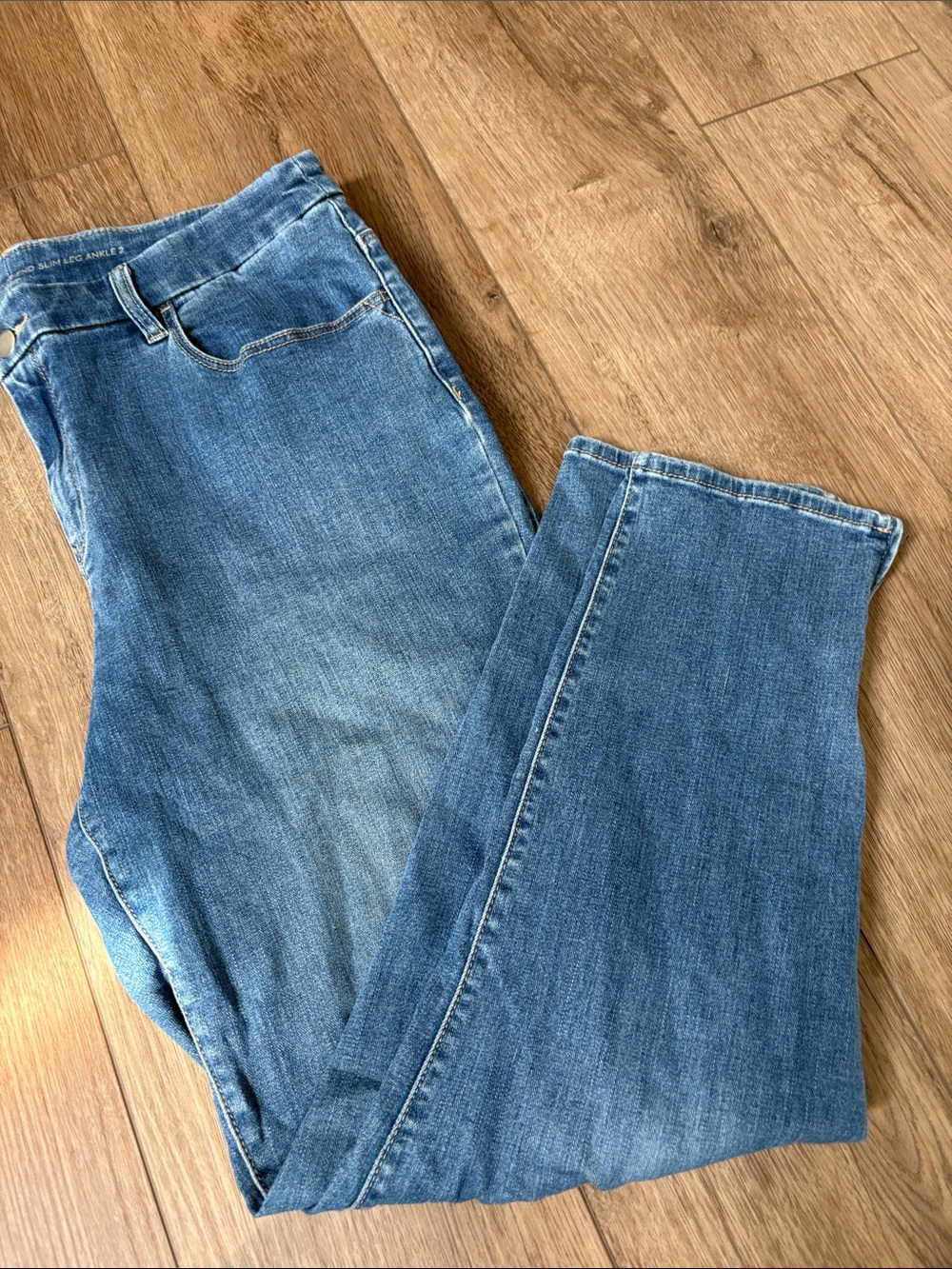 Classic Women's Blue Denim Jeans Size 2
